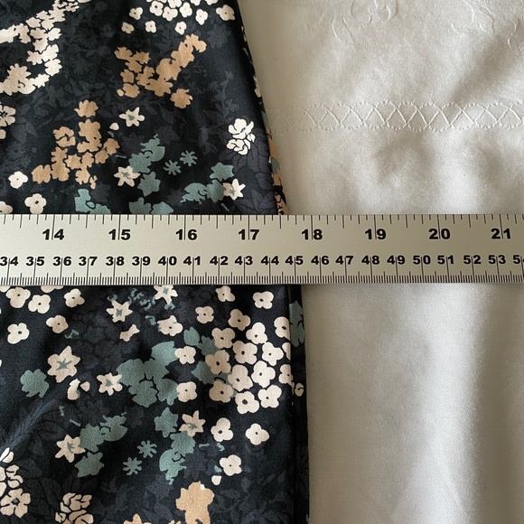 RW & Co. NWT Women's 1/4 Zip Black Floral Print Midi Skirt Size 8 - Picture 8 of 11